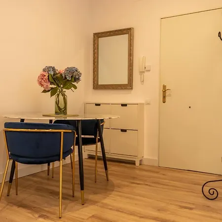 Authentic Apartment In Malaga Historical Center Exterior photo
